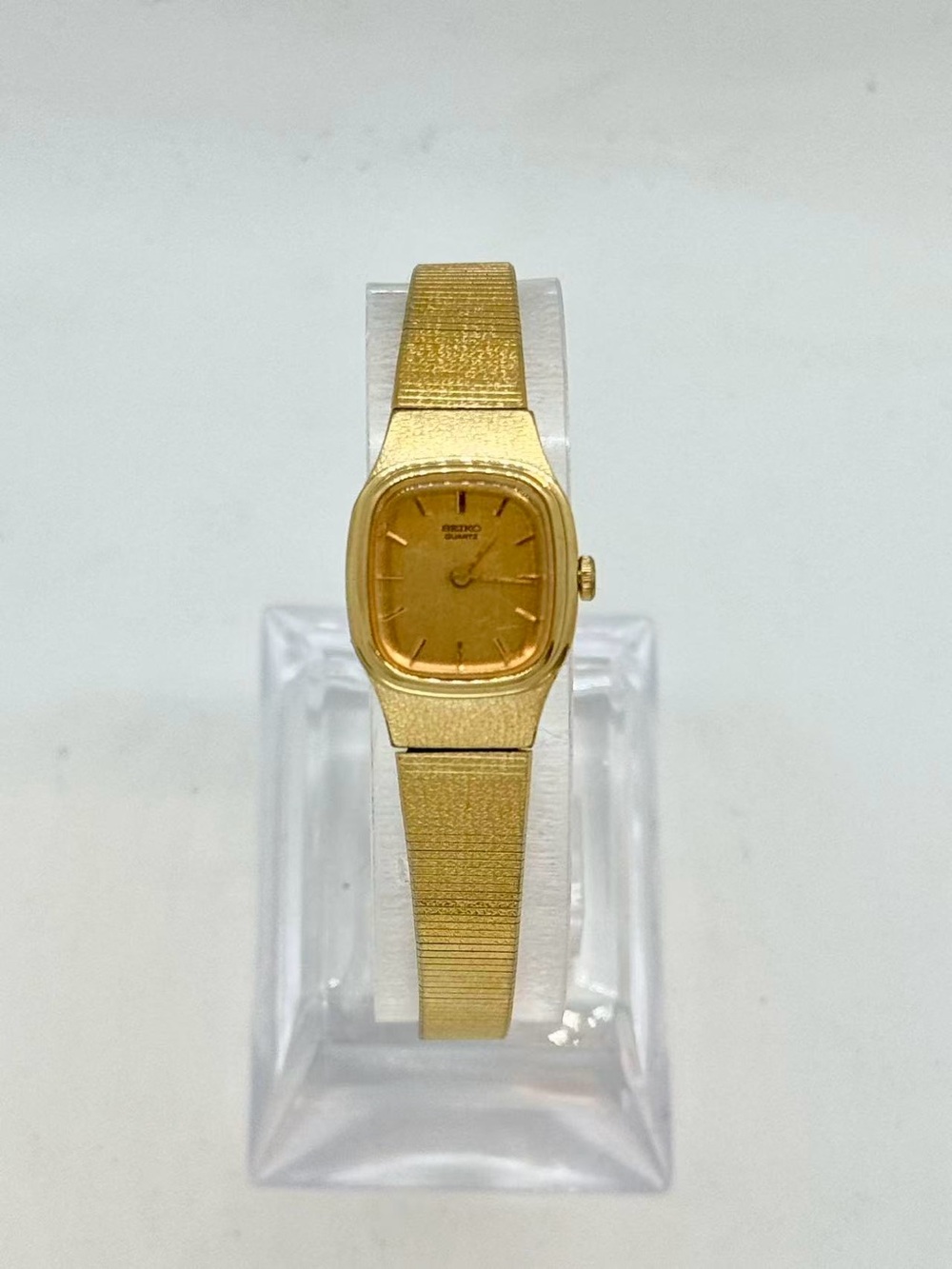 Vintage Seiko Women’s Quartz Watch Gold Tone 16mm Rectangular New Battery Runs